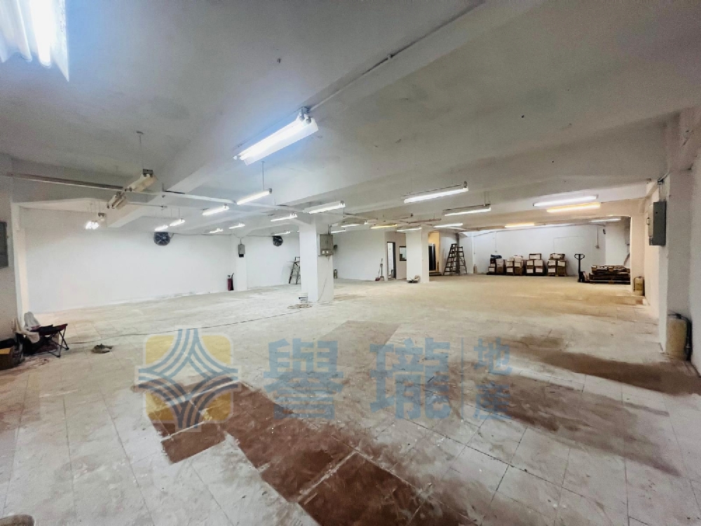 華隆工業大廈