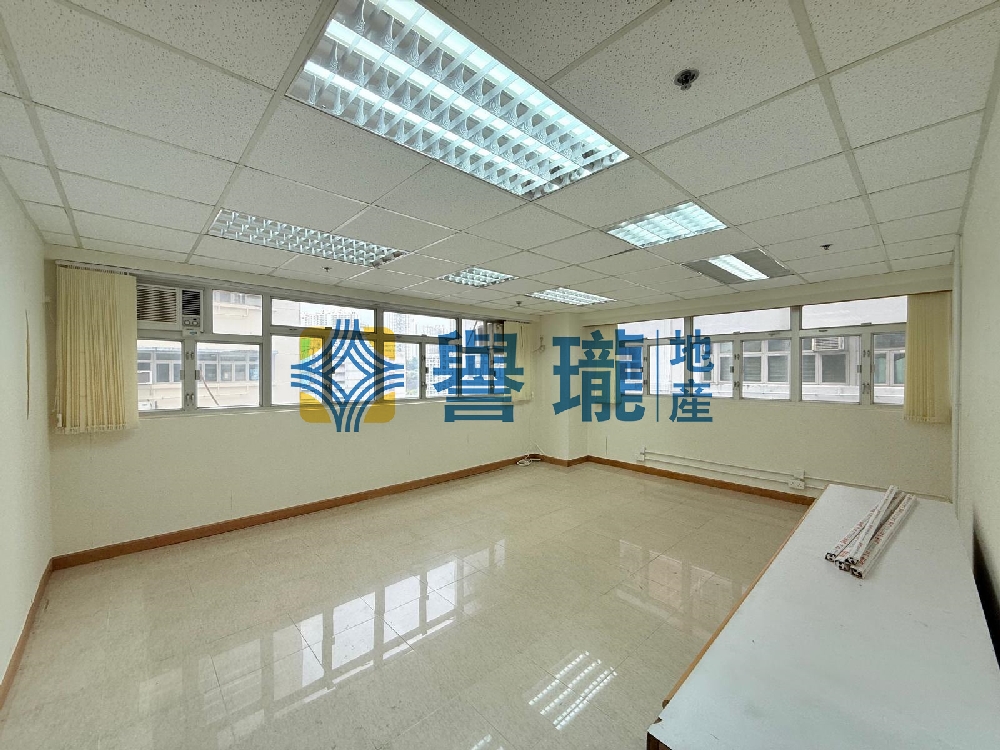 金龍工業中心1座