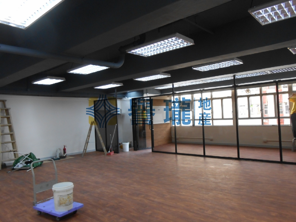 嘉力工業中心B座