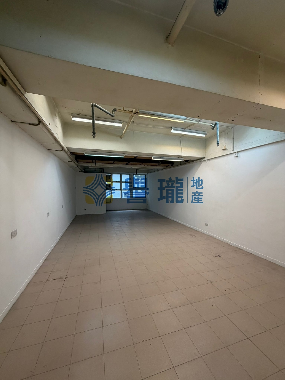 龍力工業大廈